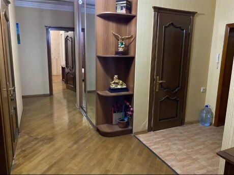 Elan №6157144 - Bakı, Nəsimi r., 4 otaqlı, 200 m², 10/17 mərtəbə