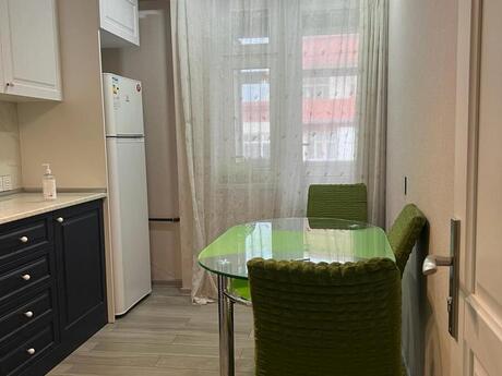 Объявление №6157291 - Баку, Ясамальский р., 2-комн., 84 м², 12/13 этаж