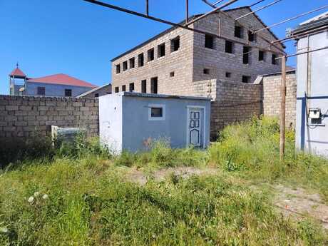 Həyət evi/Bağ evi - Binə q. - 252 m²