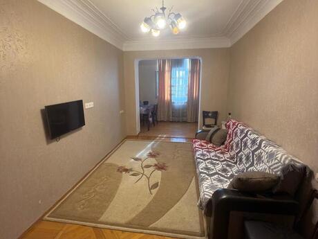 Elan №6152905 - Bakı, Elmlər Akademiyası m., 2 otaqlı, 60 m², 5/5 mərtəbə