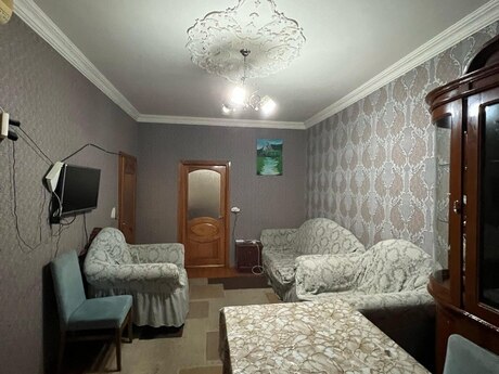 3 otaqlı mənzil, 70 m², Bakıxanov: 168 000 ₼ 5