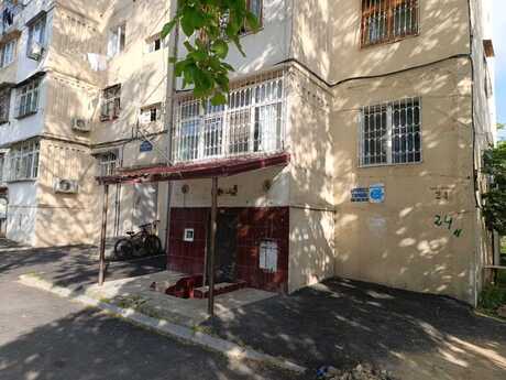 Объявление №6157738 - Баку, м. Халглар Достлугу, 2-комн., 65 м², 1/5 этаж