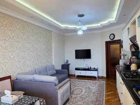 Объявление №6157811 - Баку, Ясамальский р., 4-комн., 116 м², 2/11 этаж