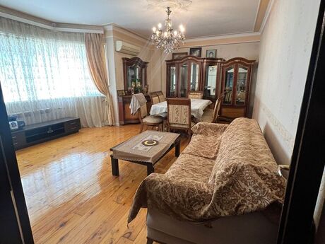 Объявление №6157835 - Баку, м. Халглар Достлугу, 3-комн., 100 м², 3/12 этаж