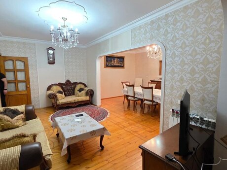Объявление №6157854 - Баку, м. Насими, 4-комн., 130 м², 5/9 этаж