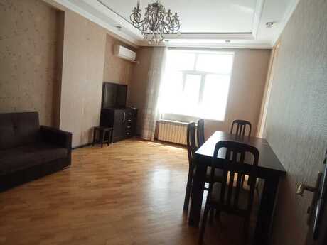 Объявление №6157984 - Баку, м. Ази Асланов, 2-комн., 65 м², 4/18 этаж