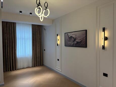 4-комнатная квартира, 118 м², 28 May: 495 000 ₼ 4