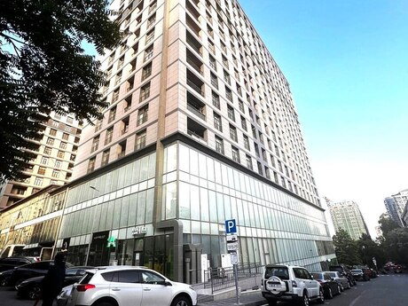 Elan №6158113 - Bakı, 28 May m., 3 otaqlı, 146 m², 10/17 mərtəbə