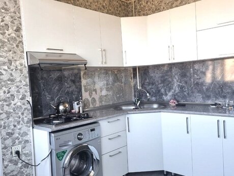Elan №6158495 - Bakı, Qara Qarayev m., 2 otaqlı, 70 m², 9/9 mərtəbə