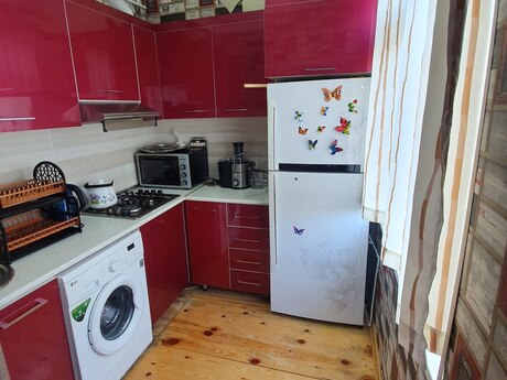 3 otaqlı köhnə tikili - Gənclik m. - 76 m²