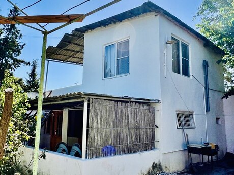 2 otaqlı həyət evi/bağ evi - Mərdəkan q. - 100 m²