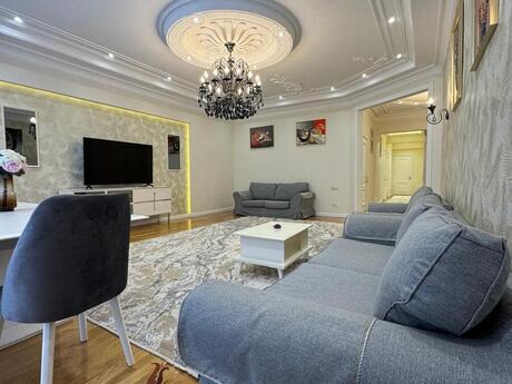 4-room apartment, 220 m², 28 May: 790 000 ₼ 3