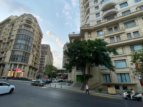 Объявление №6158842 - Баку, м. Ичеришехер, 2-комн., 65 м², 5/13 этаж