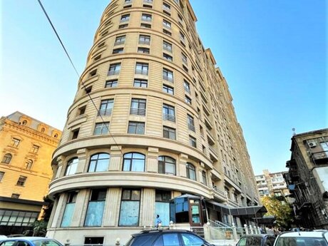 Elan №6158925 - Bakı, Nizami m., 3 otaqlı, 180 m², 14/16 mərtəbə