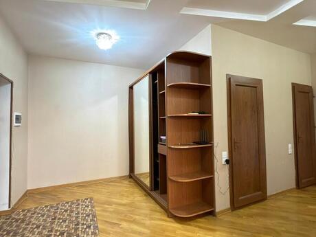28 Mayda 4 otaqlı yeni tikili mənzil satılır, 130 m², 390 000 AZN, şəkil 5 / 12