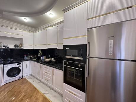 3 otaqlı mənzil, 120 m², İnşaatçılar: 350 000 ₼ 4