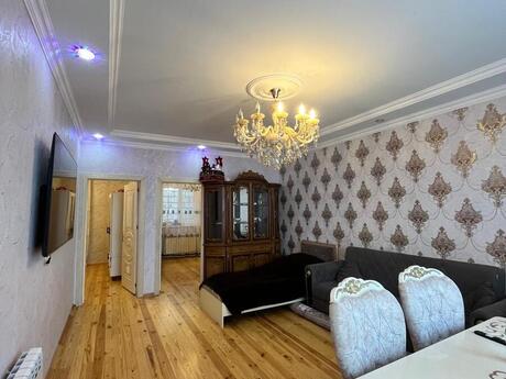 Elan №6159305 - Bakı, 20-ci sahə q., 3 otaqlı, 140 m²