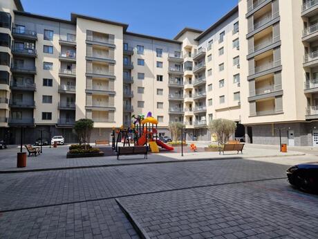 4 otaqlı yeni tikili - Ağ şəhər q. - 150 m²