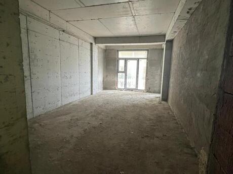 4-комнатная квартира, 264 м², 28 May: 660 000 ₼ 4