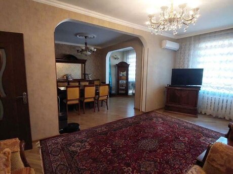 Объявление №6159967 - Баку, м. Халглар Достлугу, 5-комн., 115 м², 7/9 этаж