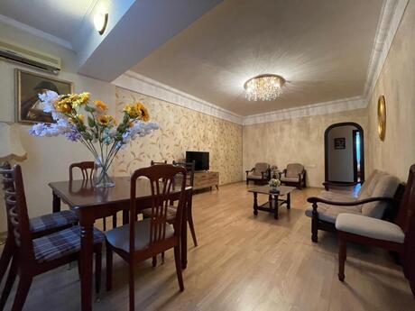 3 otaqlı yeni tikili - İçəri Şəhər m. - 100 m²