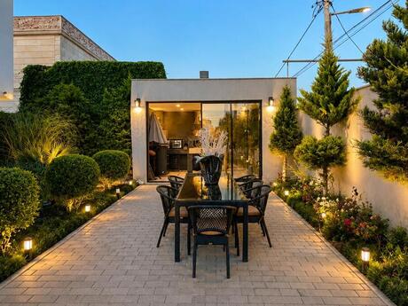 5 otaqlı həyət evi/bağ evi - Mərdəkan q. - 260 m²