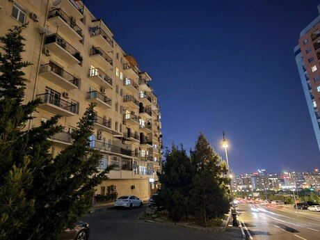 2 otaqlı köhnə tikili - Elmlər Akademiyası m. - 65 m²