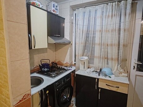 2 otaqlı köhnə tikili - Hövsan q. - 50 m²