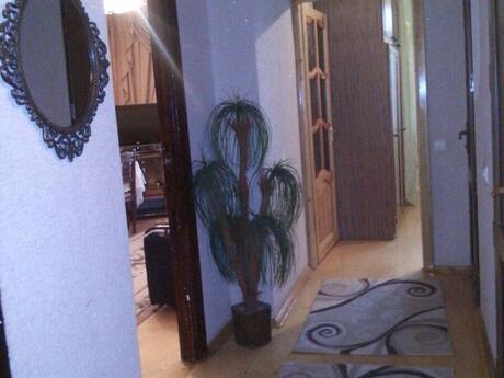 Elan №6160724 - Bakı, Qaraçuxur q., 3 otaqlı, 50 m², 5/5 mərtəbə