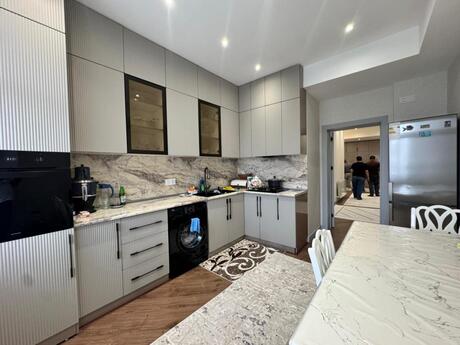 3 otaqlı mənzil, 117 m², 28 May: 400 000 ₼ 4