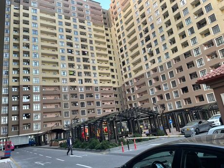Объявление №6160915 - Баку, м. Элмляр Академиясы, 2-комн., 60 м², 9/17 этаж