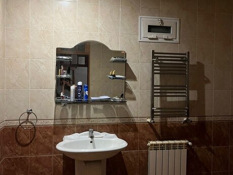 8 otaqlı həyət evi, 350 m², Badamdar: 550 000 ₼ 3