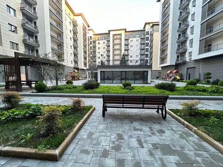 5 otaqlı mənzil, 205 m², Ağ şəhər: 891 750 ₼ 2