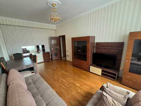 Elan №6161273 - Bakı, Avtovağzal m., 2 otaqlı, 70 m², 14/17 mərtəbə