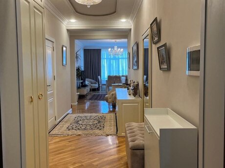 3 otaqlı yeni tikili - Memar Əcəmi m. - 117 m²