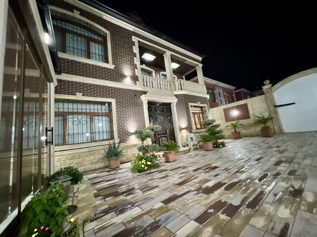 5 otaqlı həyət evi/bağ evi - Binəqədi r. - 320 m²