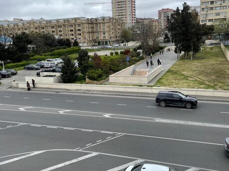 Elan №6161406 - Bakı, Gənclik m., 2 otaqlı, 70 m², 2/5 mərtəbə