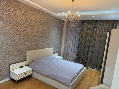 Elan №6161396 - Bakı, Şah İsmayıl Xətai m., 3 otaqlı, 135 m², 9/17 mərtəbə