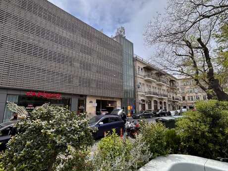 Elan №6161430 - Bakı, Sahil m., 4 otaqlı, 115 m², 3/6 mərtəbə