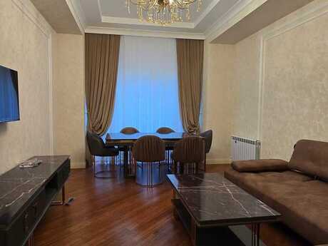 Elan №6161441 - Bakı, Ağ şəhər q., 3 otaqlı, 115 m², 2/7 mərtəbə