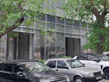 Elan №6161576 - Bakı, Nizami m., 180 m²