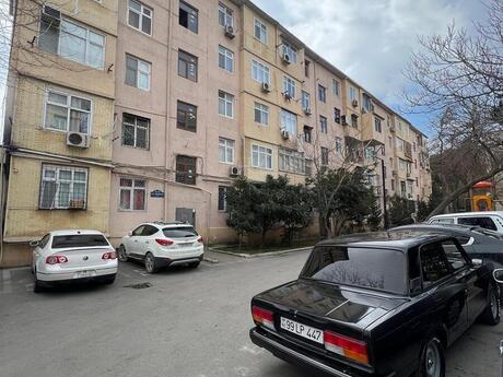 Elan №6161648 - Bakı, Memar Əcəmi m., 2 otaqlı, 52 m², 4/5 mərtəbə