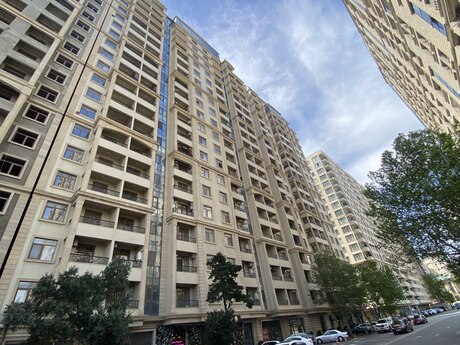 Объявление №6161801 - Баку, Насиминский  р., 3-комн., 104 м², 2/19 этаж