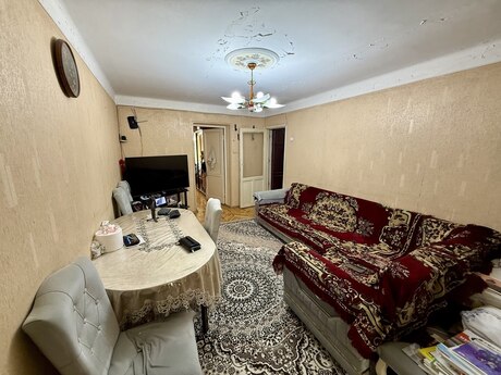 Объявление №6161793 - Баку, м. Нефтчиляр, 2-комн., 50 м², 2/5 этаж