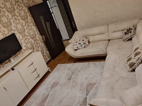 Elan №6161920 - Bakı, Həzi Aslanov m., 3 otaqlı, 100 m², 6/17 mərtəbə