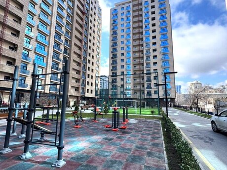 Elan №6161985 - Bakı, 28 May m., 2 otaqlı, 70.2 m², 2/16 mərtəbə
