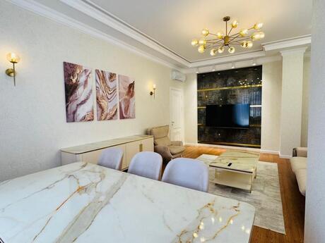 Kirayə 3 otaqlı mənzil, 120 m², İzmir Residence: 2 200 ₼/ay 4