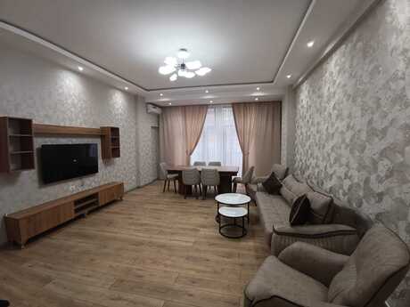 2 otaqlı mənzil, 93 m², 28 May: 339 000 ₼ 4