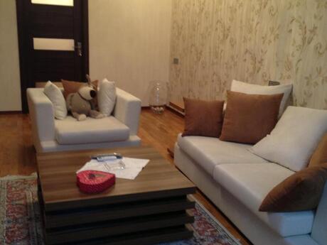 Объявление №6162342 - Баку, Ясамальский р., 2-комн., 60 м², 2/5 этаж
