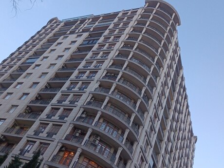 Объявление №6162386 - Баку, м. 28 мая, 3-комн., 160 м², 10/20 этаж